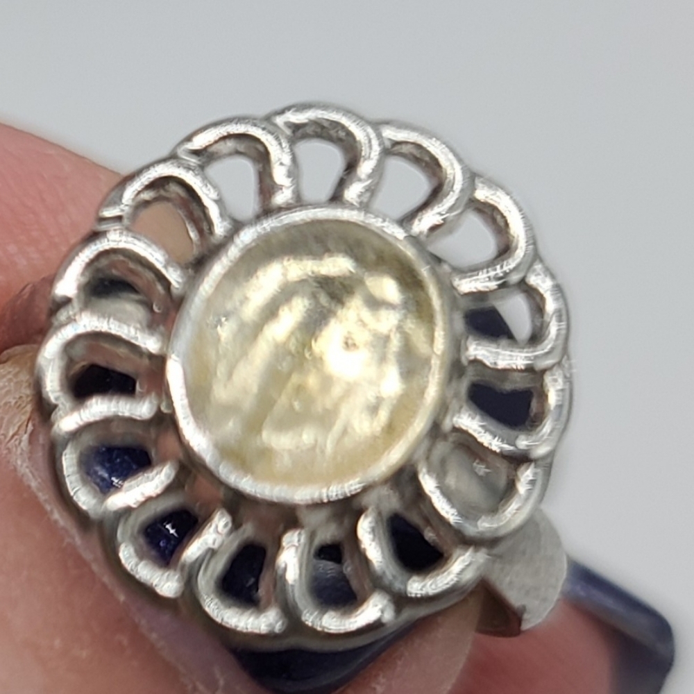 Adjustable Silver Tone & Yellow Flower Ring